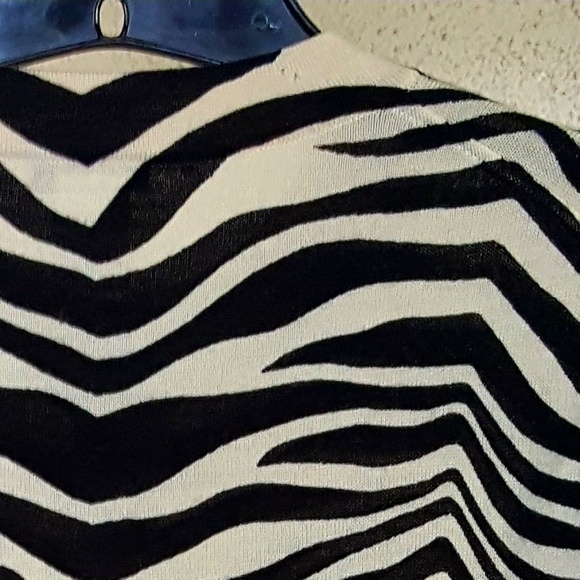 J. CREW Cardigan - Picture 4 of 7